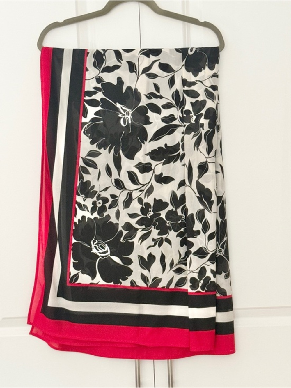 Vintage Oscar de la Renta Large Floral Scarf Wrap Black Red Ivory Red 58" x 50"